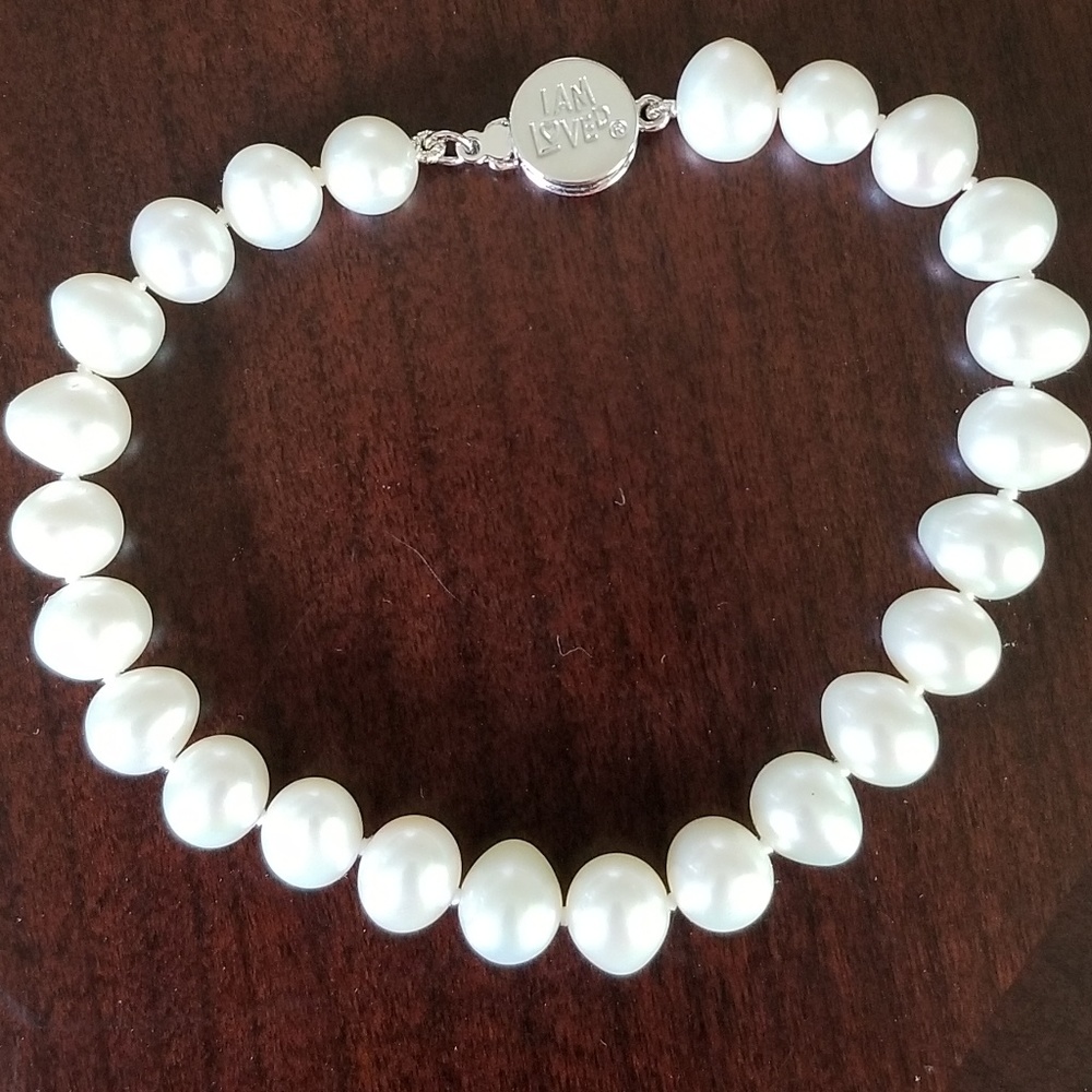 Fresh water pearl bracelet